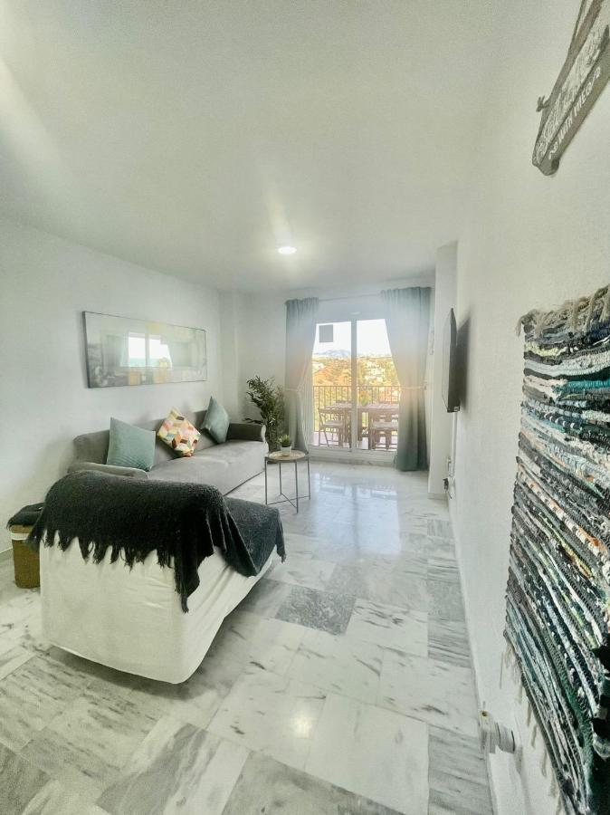 Two Bed, Two Bath Apartment With Sea Views - Angel De Miraflores มาลากา ภายนอก รูปภาพ