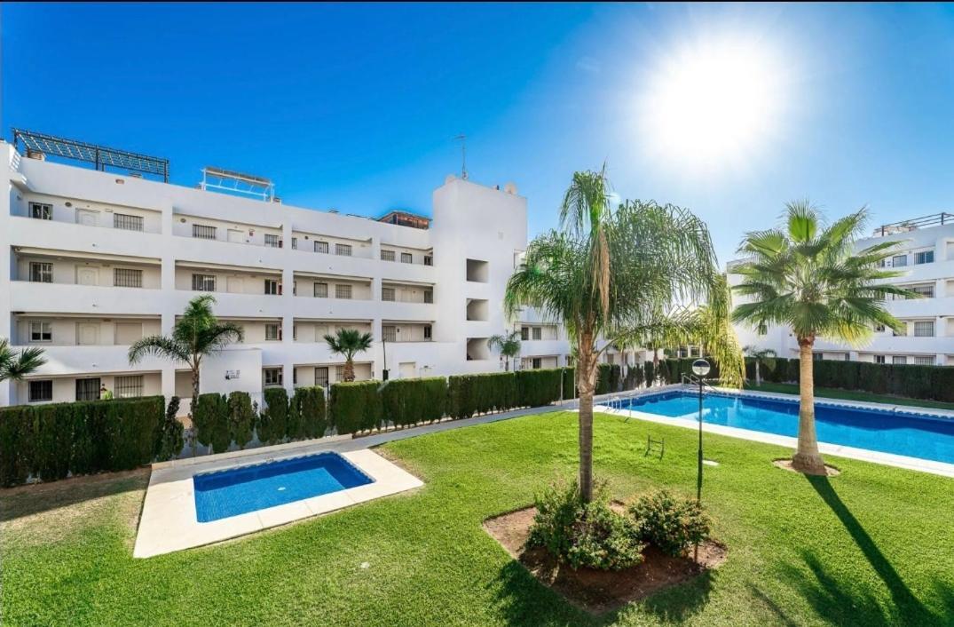 Two Bed, Two Bath Apartment With Sea Views - Angel De Miraflores มาลากา ภายนอก รูปภาพ